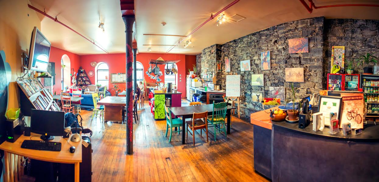 Le Lounge / The Lounge
